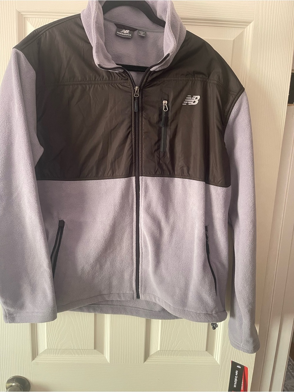 New Balance Men's Two-Tone Gray & Black Fleece Jacket